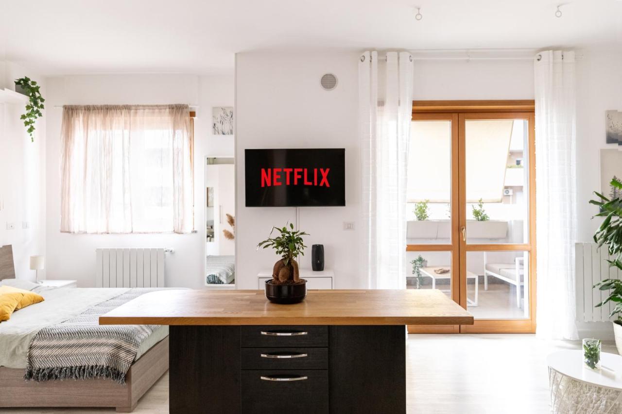 Loft Con Terrazzo - 3 Min Dalle Autostrade By Followgreenhouseروما المظهر الخارجي الصورة